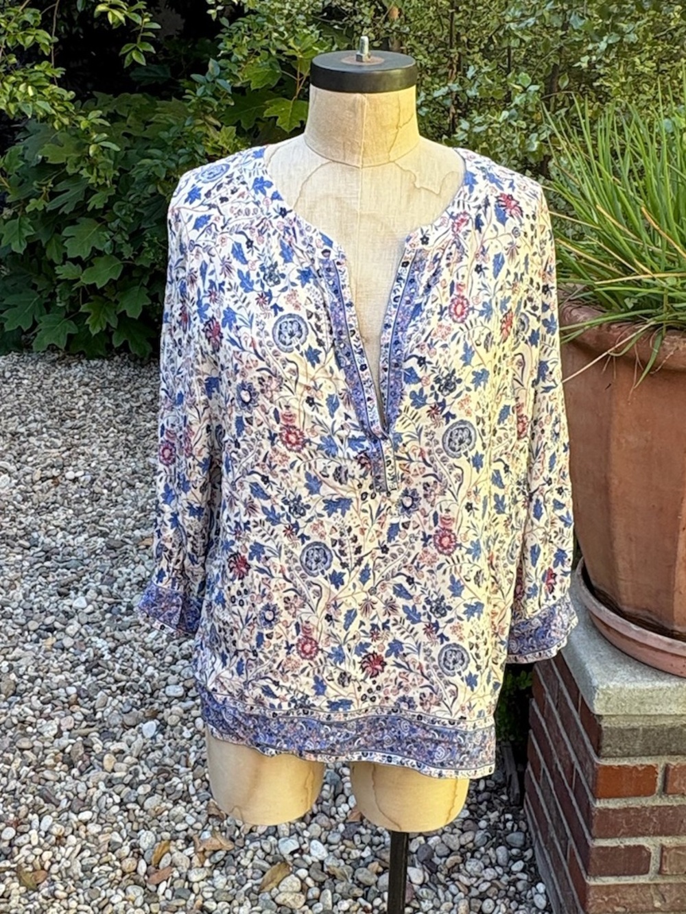 Gerard Darel Paris feminine floral blouse - size XL